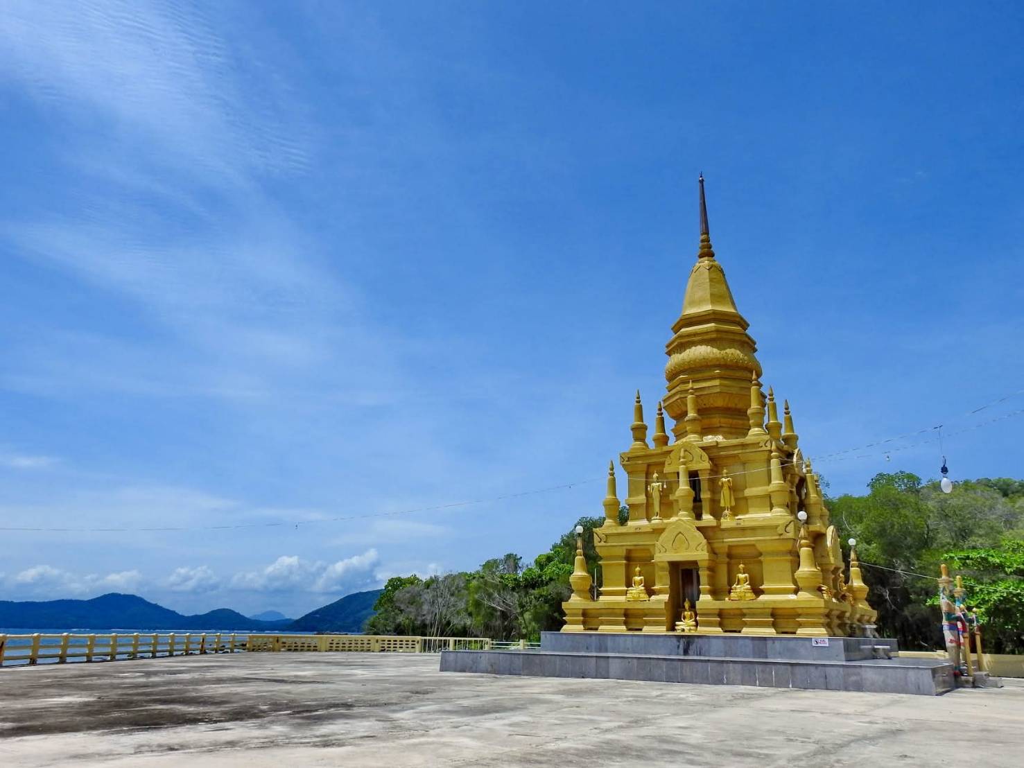 Laem Sor Pagoda Koh Samui – A Historic Buddhist Landmark by the Sea