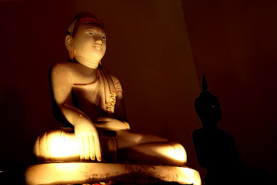 Phra Sila Yuang & Ancient Buddha Images White Jade Buddha