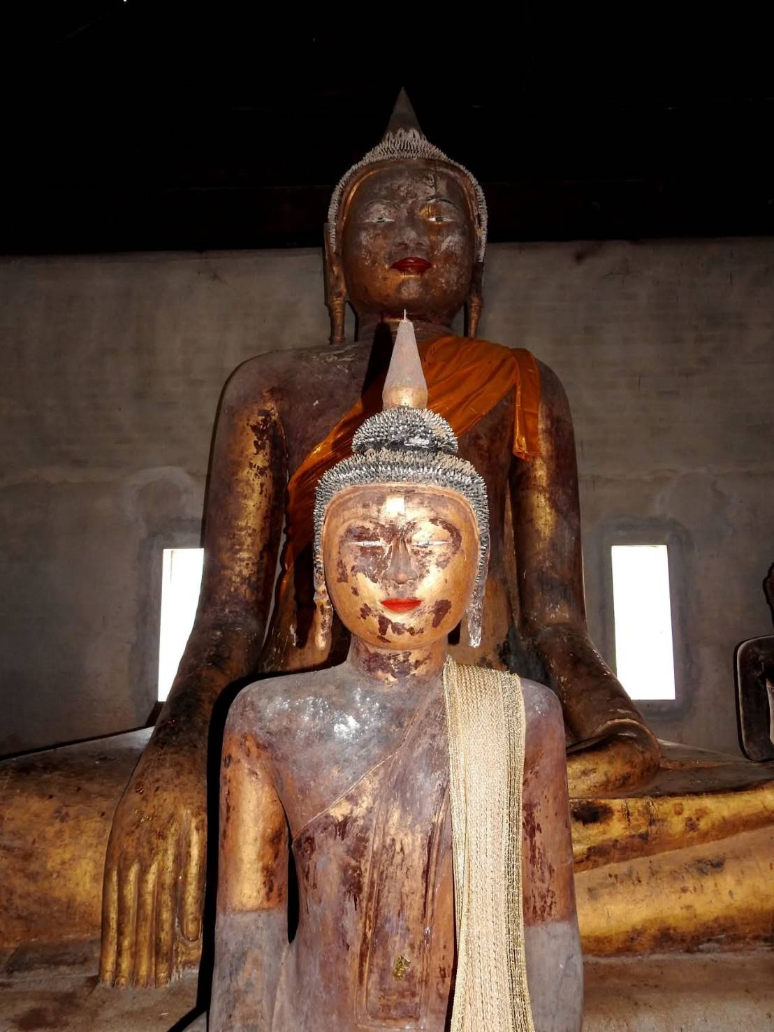 Wat Samret Koh Saamui - historic Buddha image hall