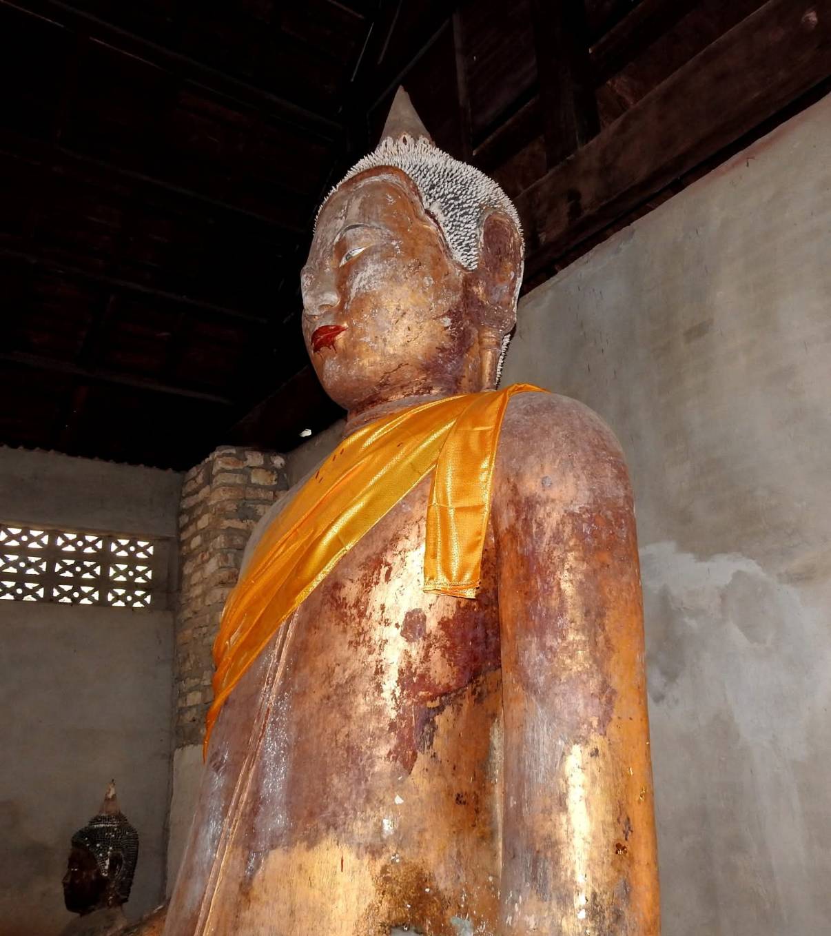 Wat Samret Koh Saamui - historic Buddha image hall