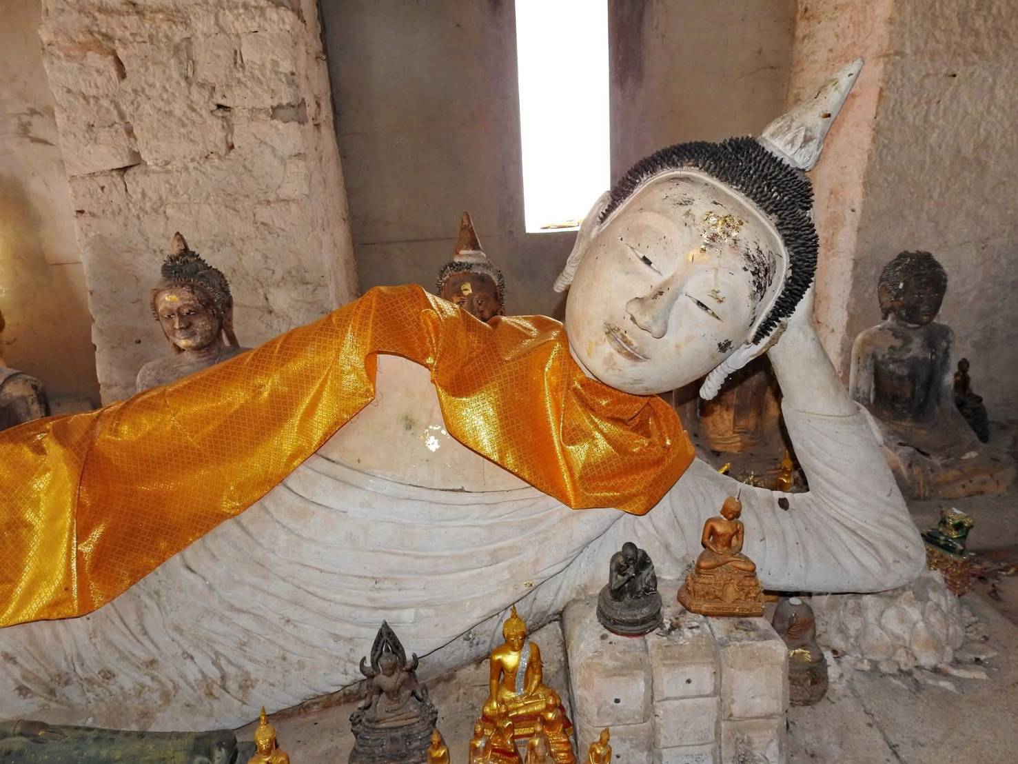 Wat Samret Koh Samui – Ancient Buddha Images