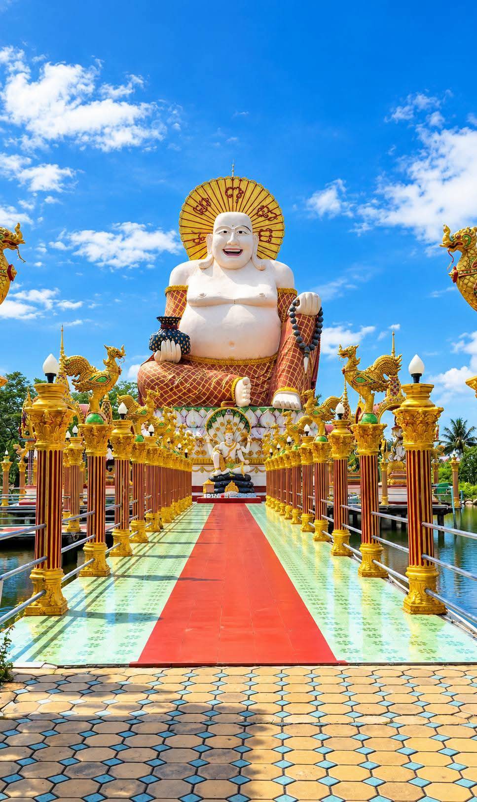 Wat Plai Laem Koh Samui – 18-Armed Guanyin & Thai-Chinese Temple